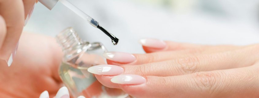 corso-ricostruzione-unghie-gel-845x321